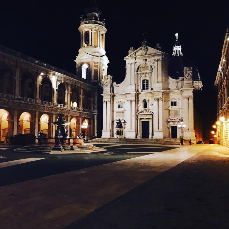 Hotel Pellegrino E Pace Loreto Zewnętrze zdjęcie