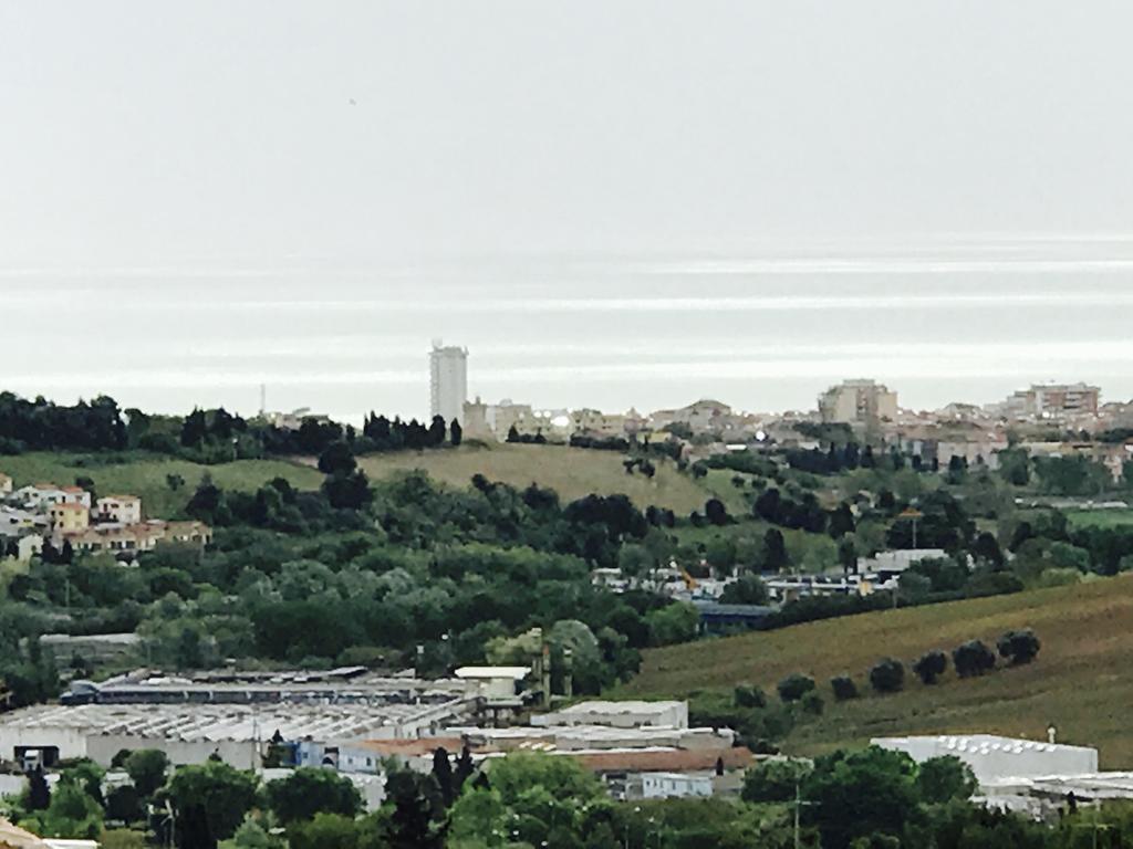 Hotel Pellegrino E Pace Loreto Zewnętrze zdjęcie