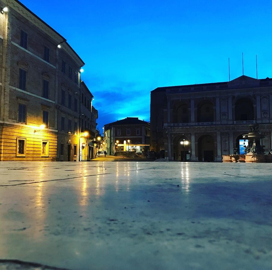 Hotel Pellegrino E Pace Loreto Zewnętrze zdjęcie