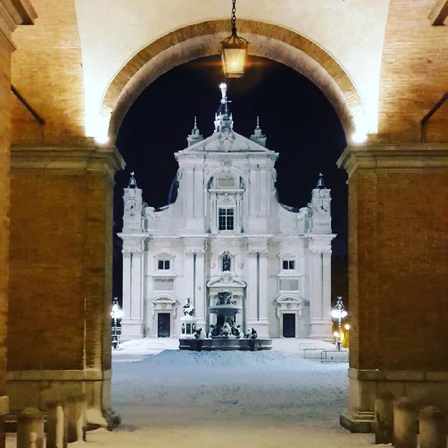 Hotel Pellegrino E Pace Loreto Zewnętrze zdjęcie