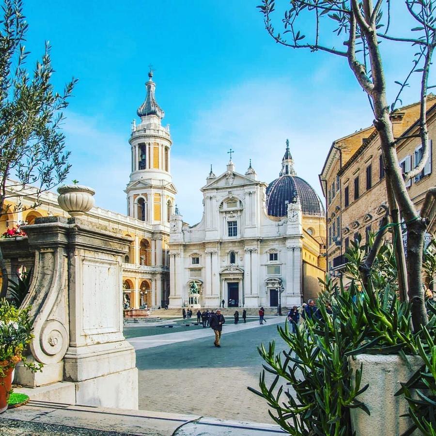 Hotel Pellegrino E Pace Loreto Zewnętrze zdjęcie