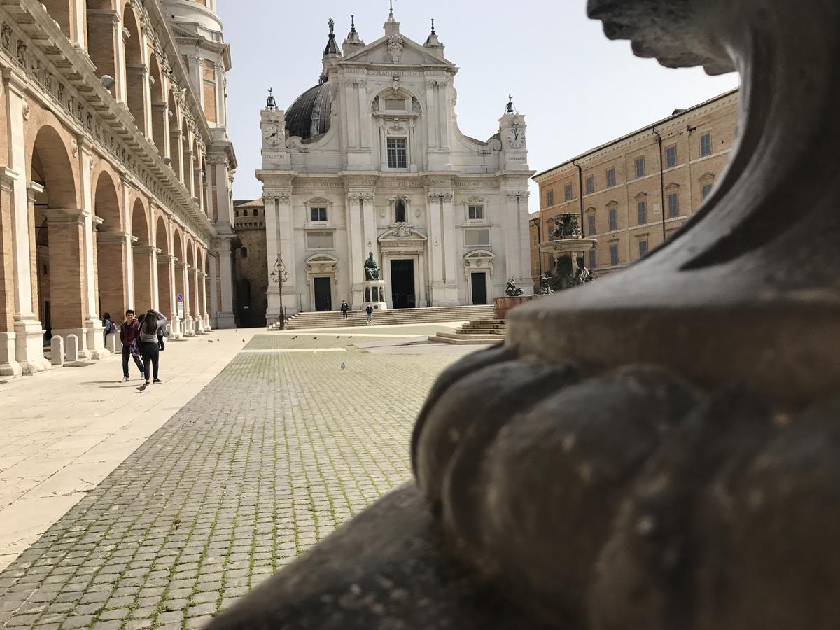 Hotel Pellegrino E Pace Loreto Zewnętrze zdjęcie